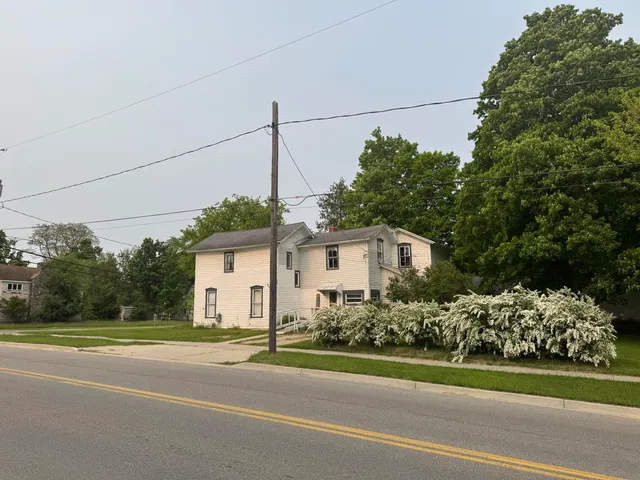 $173,000 | 313 West 6th Street, Evart, MI 49631