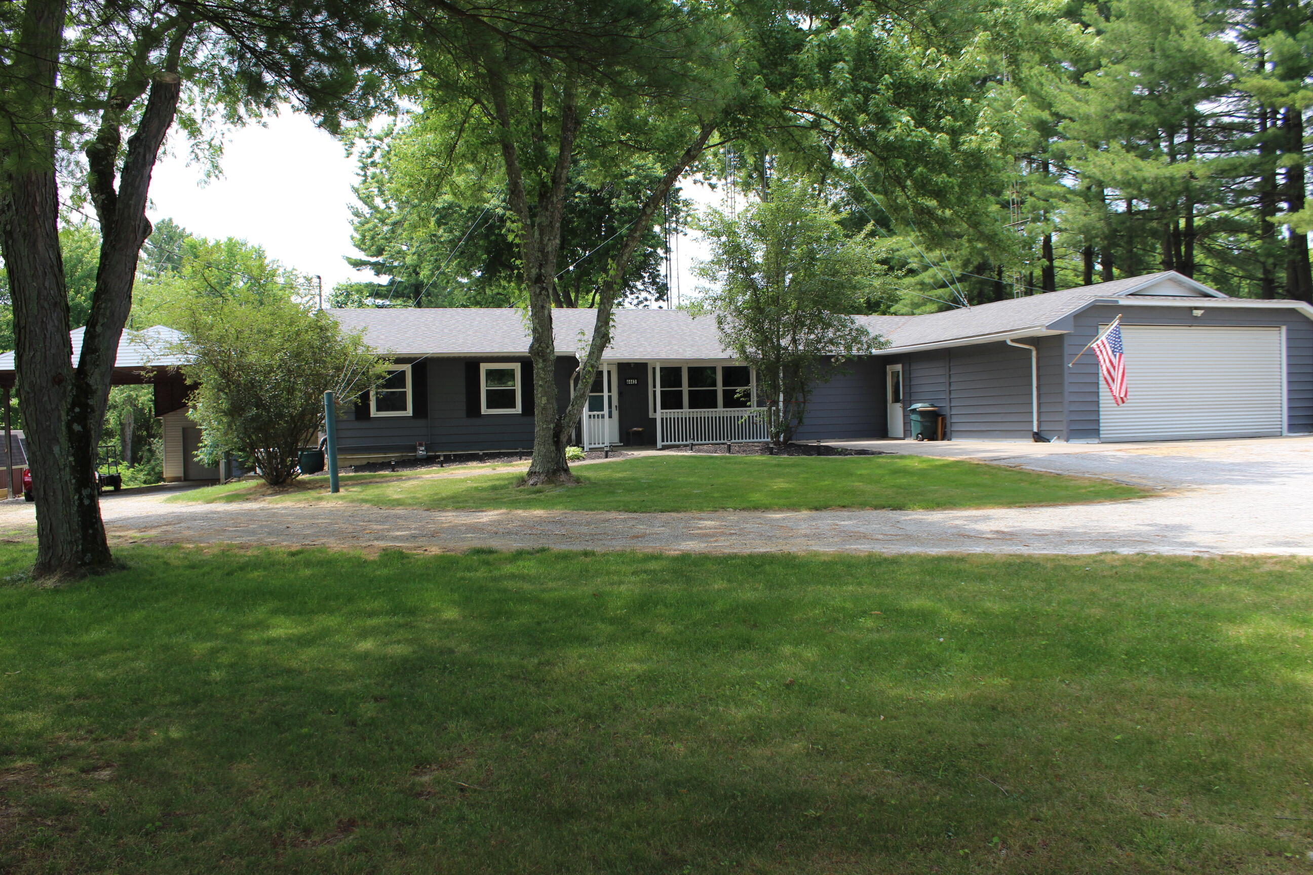 4443 Willow Dale Road Springfield, OH 45502 - Photo 2 of 28