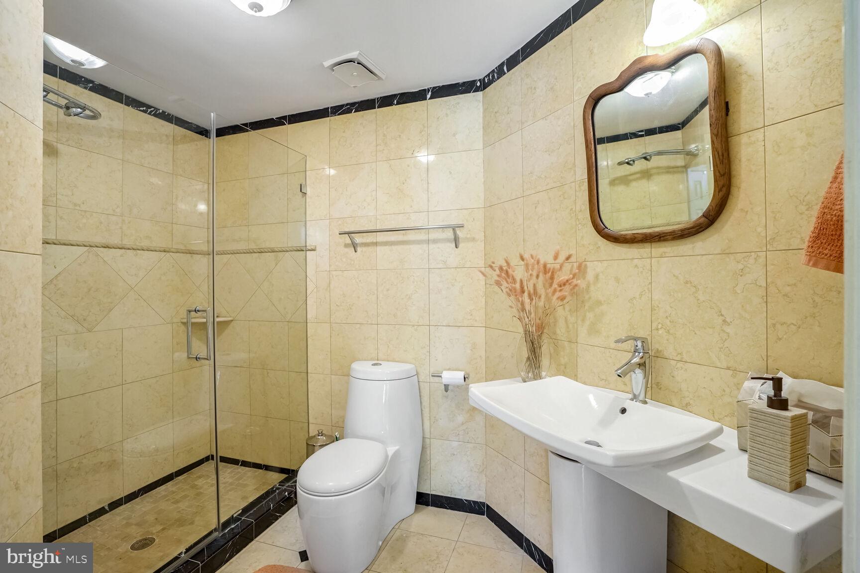 11284 Harbor Court, Unit 11284 Reston, VA 20191 - Photo 31 of 42 Gallery Image 31