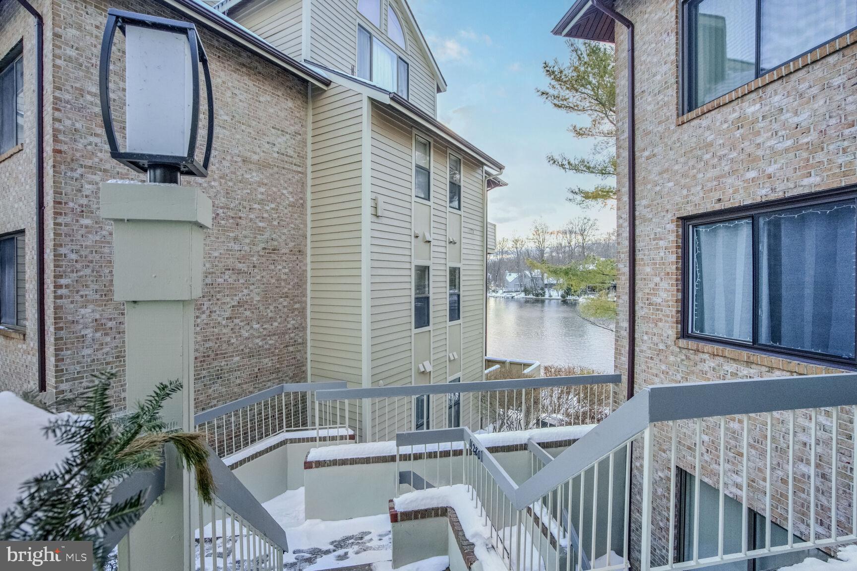 11284 Harbor Court, Unit 11284 Reston, VA 20191 - Photo 8 of 42 Gallery Image 8