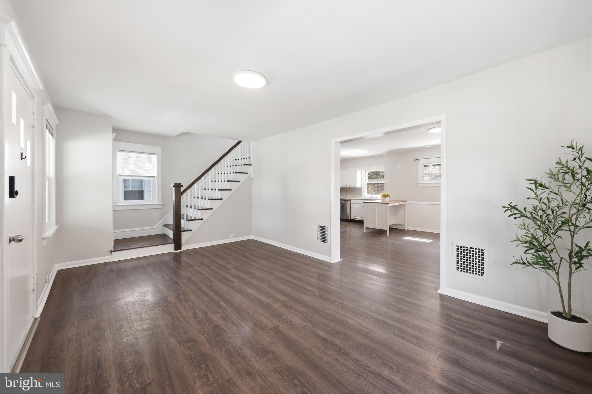 347 Harding Court Pitman, NJ 08071 - Photo 11 of 41