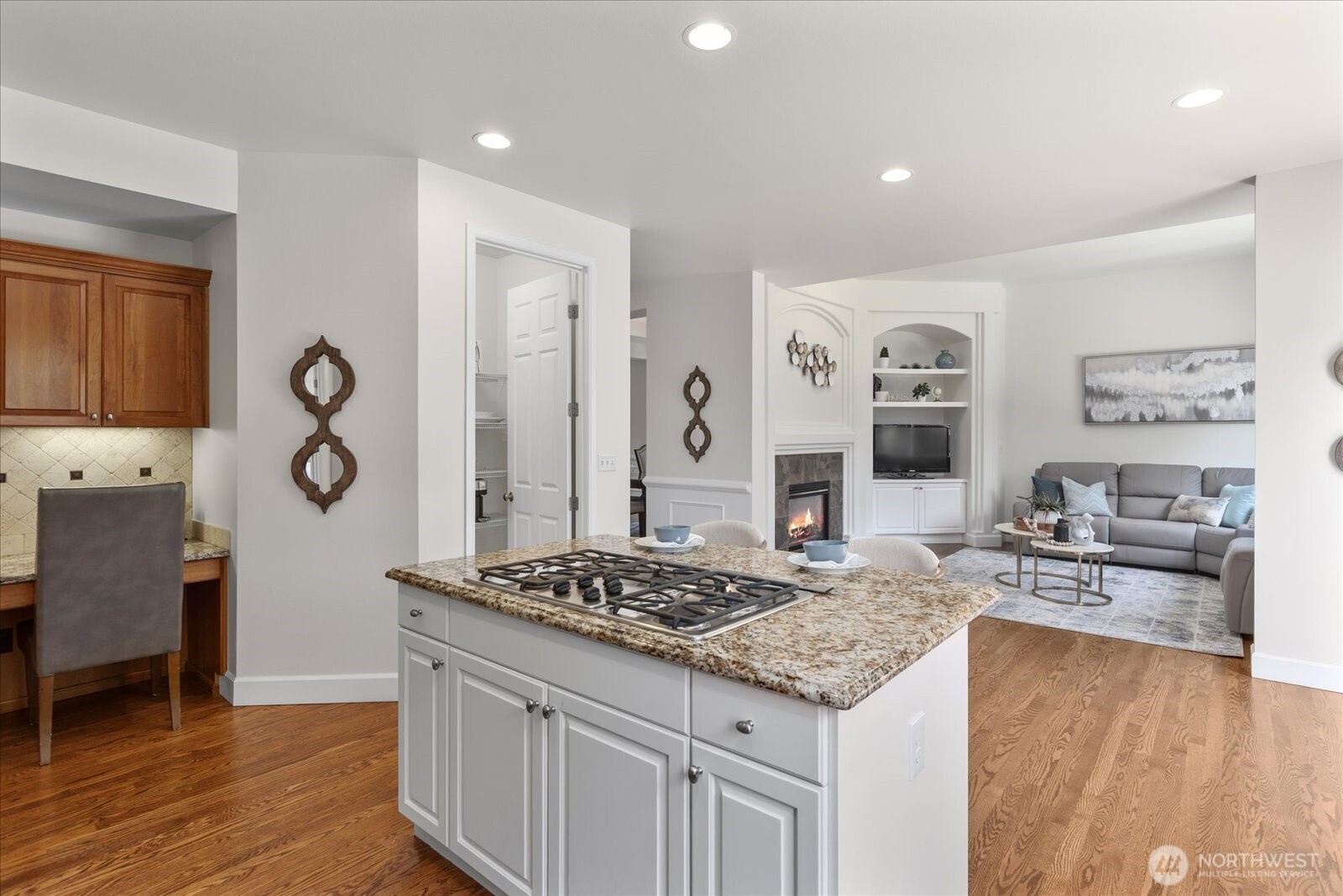20905 37th Avenue Southeast Bothell, WA 98021 - Photo 13 of 38