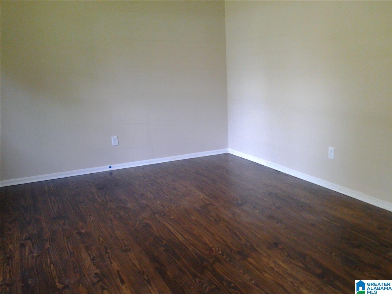 401 26th Avenue Northeast Center Point, AL 35215 - Photo 7 of 30