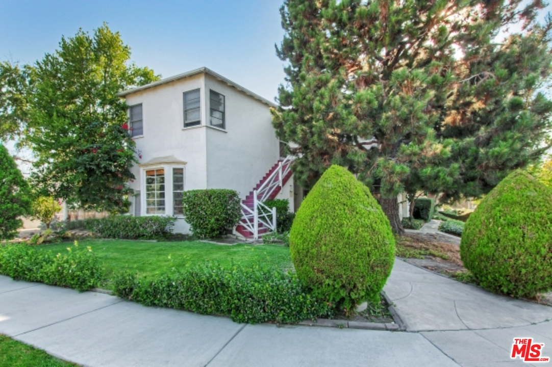 3860 Valleybrink Road Los Angeles, CA 90039 - Photo 1 of 1 Gallery Image 1
