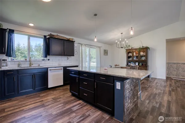 $549,000 | 280 West Newberry Lane, Elma, WA 98541