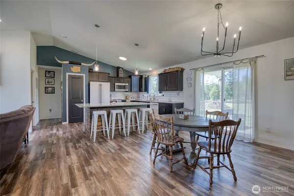 $549,000 | 280 West Newberry Lane, Elma, WA 98541