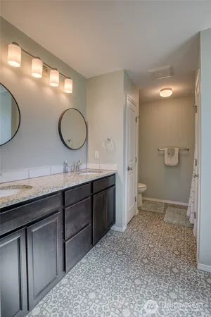 $549,000 | 280 West Newberry Lane, Elma, WA 98541