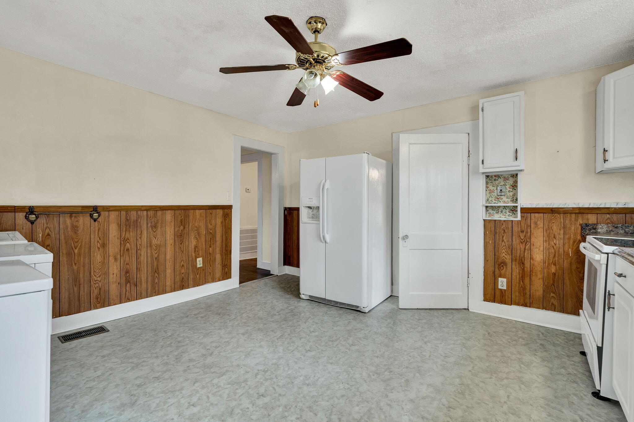 817 Minnis Road Cleveland, TN 37323 - Photo 19 of 28 23-web-or-mls-DSC08406