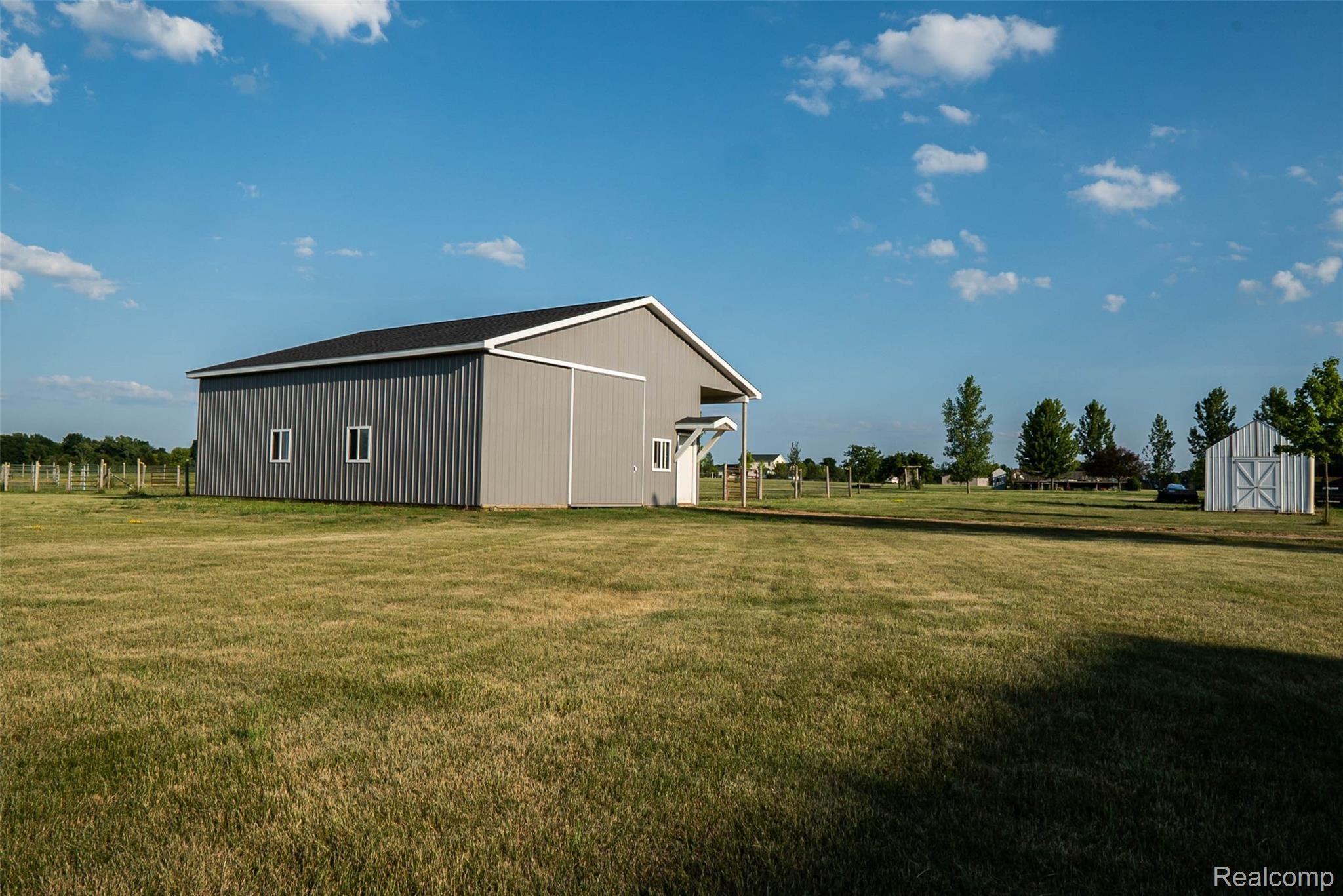 1155 Morris Road Lapeer, MI 48446 - Photo 37 of 47 Horse barn and shed