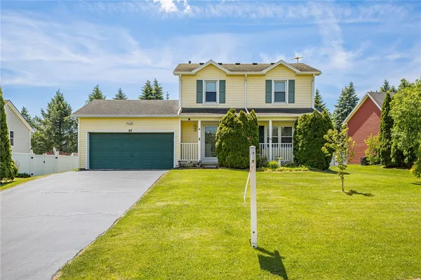 $249,900 | 67 Grangerford Heights, Henrietta, NY 14586