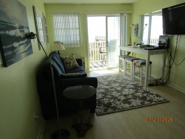$1,500 | 909 South Ocean Boulevard, Unit 103, North Myrtle Beach, SC 29582