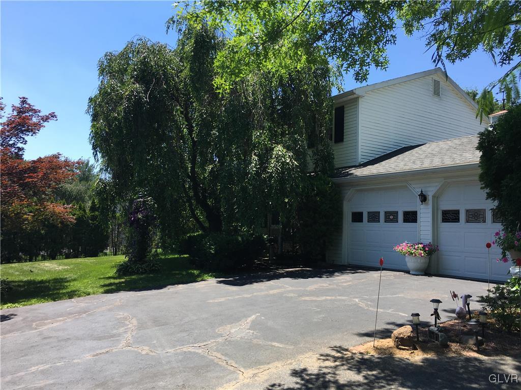 3581 Nijaro Road Bethlehem, PA 18020 - Photo 4 of 43 Gallery Image 4