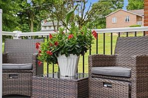 283 Brookwood Road Venetia, PA 15367 - Photo 22 of 36 a house view with a garden space