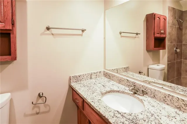 $1,835 | 14604 St Andrews Drive, Grandview, MO 64030