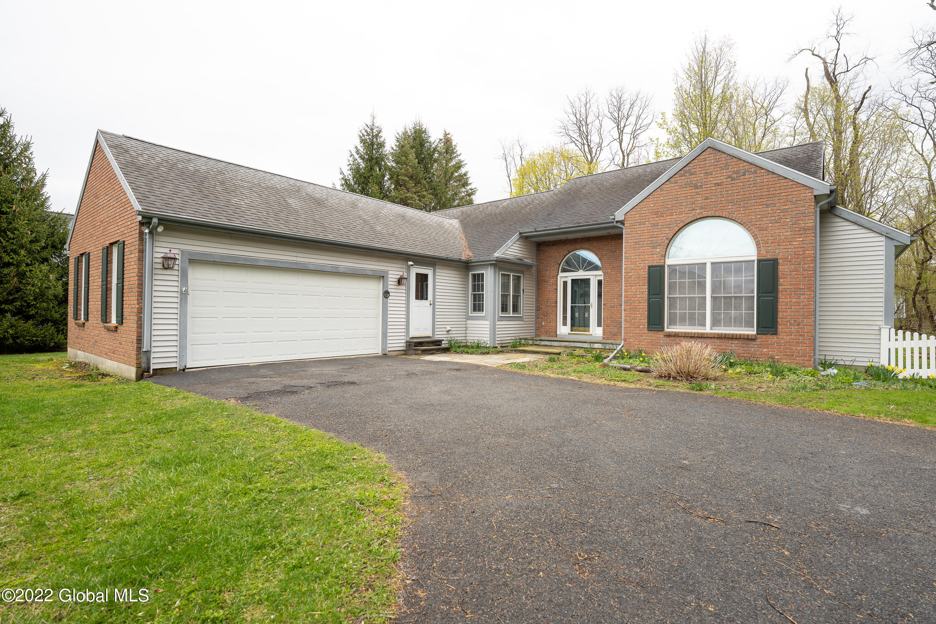 23 Gregg Road Altamont, NY 12009 - Photo 11 of 74 0 Front 5