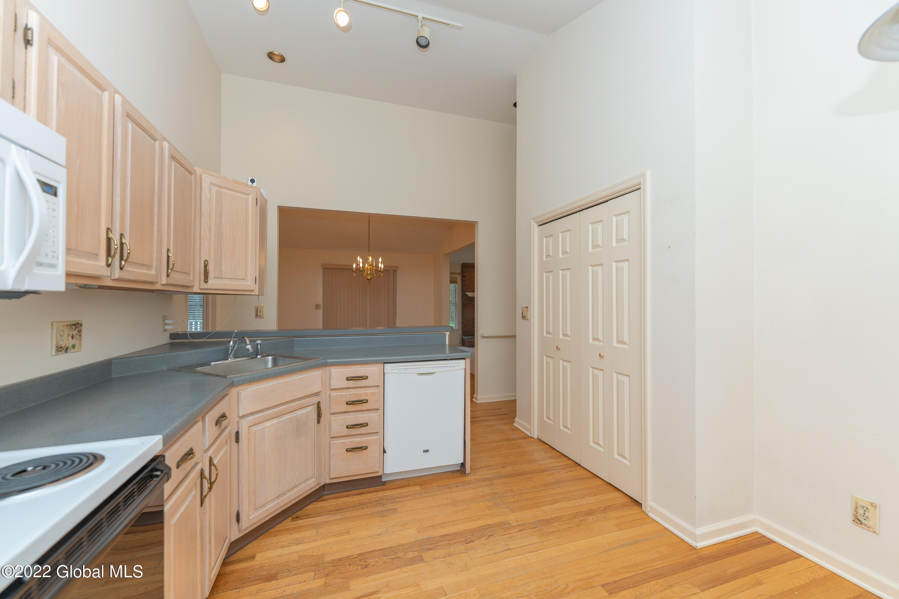 23 Gregg Road Altamont, NY 12009 - Photo 27 of 74 4 Kitchen 4