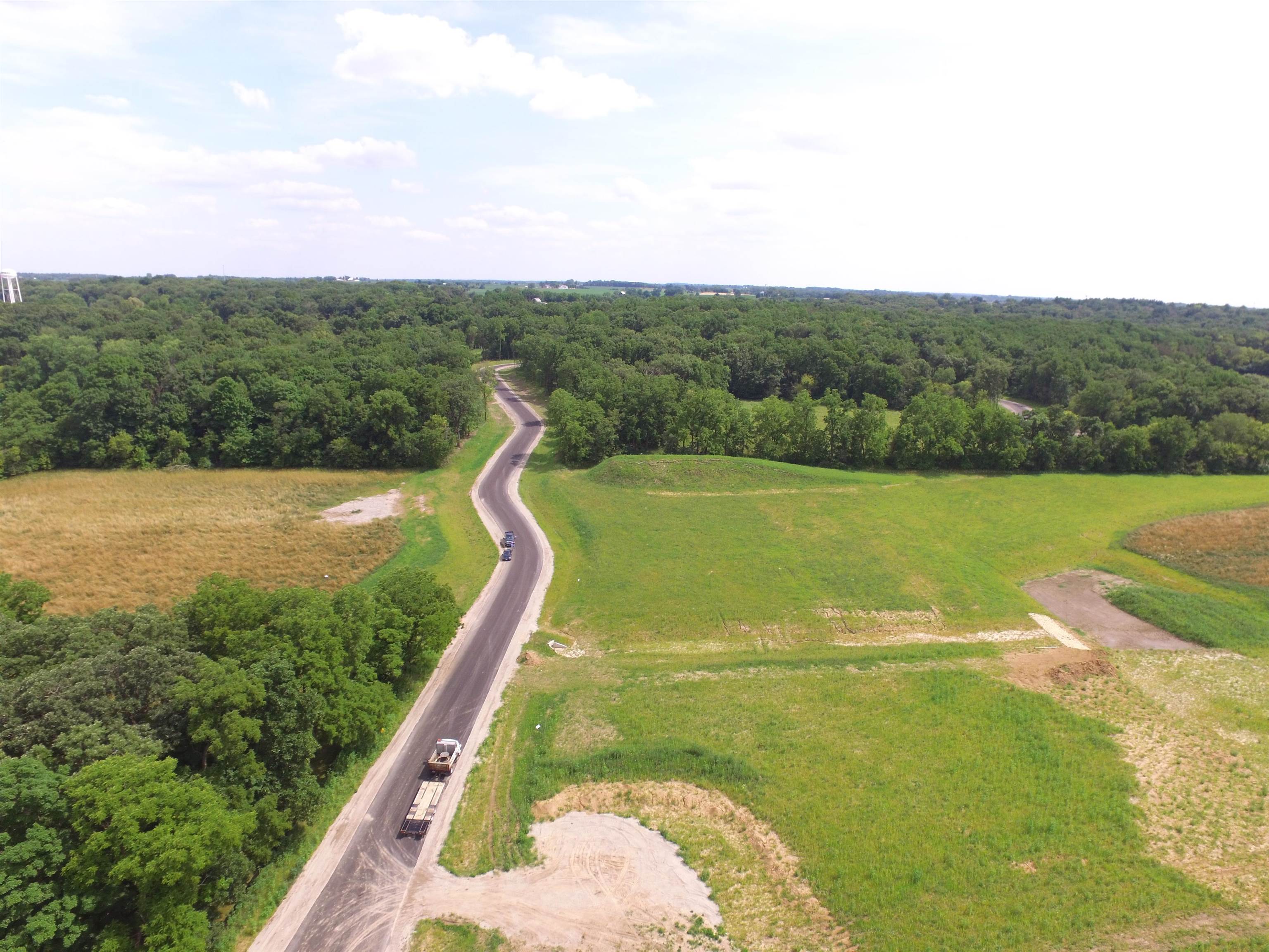 L11 South Forest View Beloit, WI 53511 - Photo 2 of 3