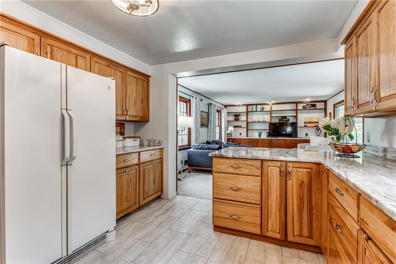 211 Sunridge Road Pittsburgh, PA 15238 - Photo 9 of 25 Gallery Image 9