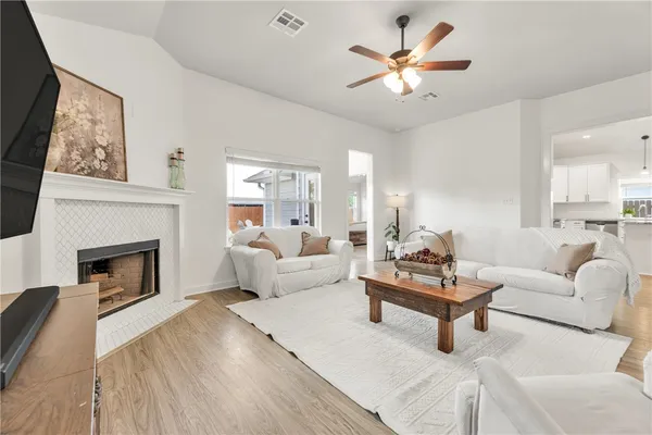 $359,900 | 1907 Cambria Drive, Bryan, TX 77807