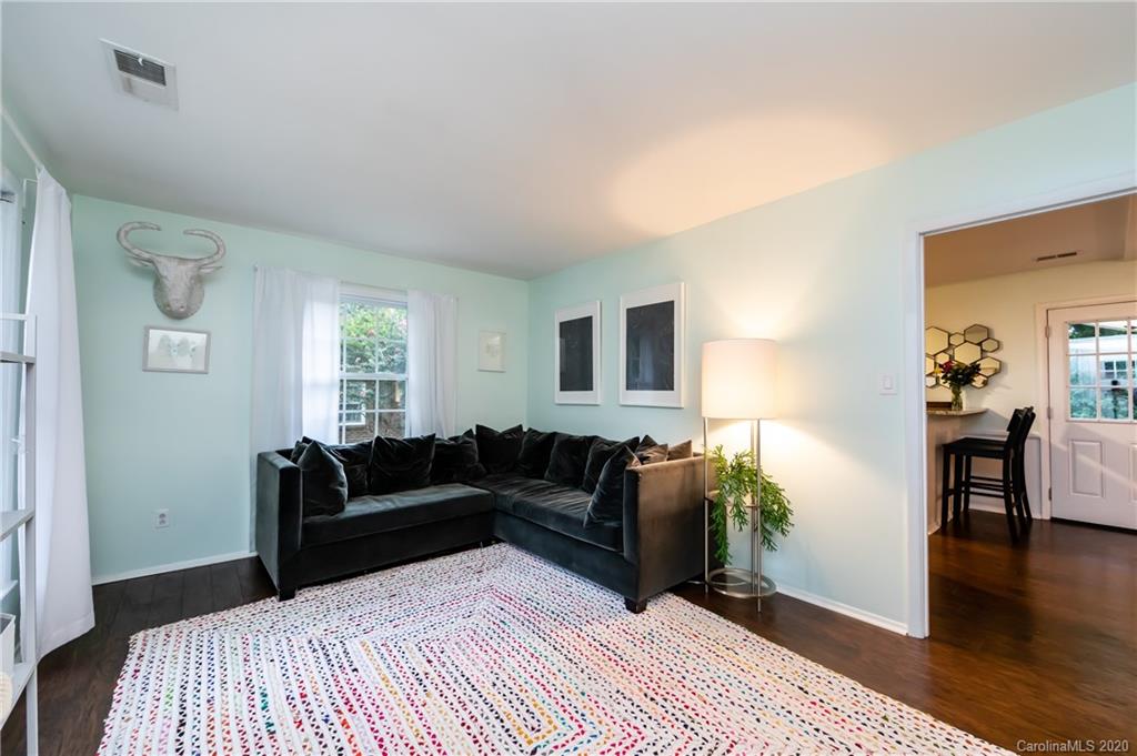 6584 Stoney Ridge Road Matthews, NC 28104 - Photo 3 of 29 Gallery Image 3