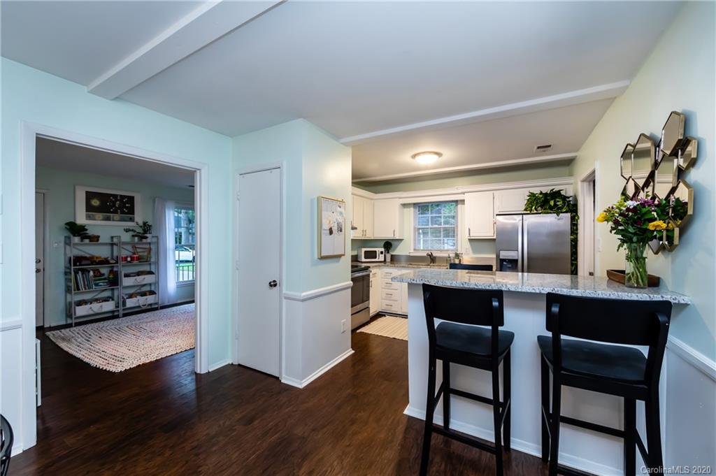 6584 Stoney Ridge Road Matthews, NC 28104 - Photo 6 of 29 Gallery Image 6