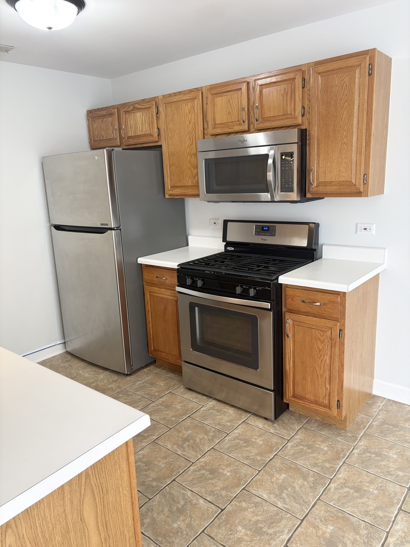 227 Brett Circle, Unit D Wauconda, IL 60084 - Photo 10 of 27