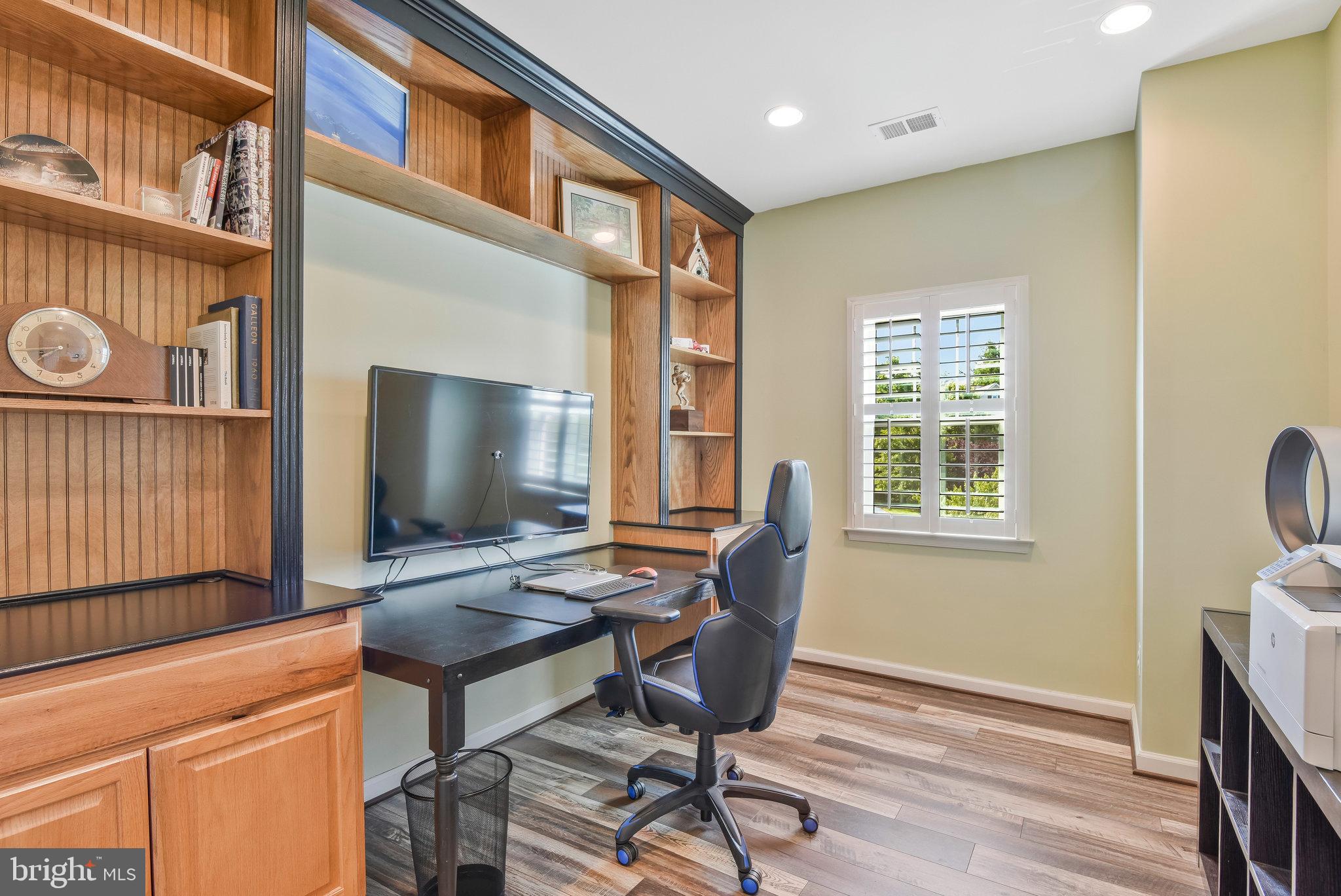 43801 Paramount Place Chantilly, VA 20152 - Photo 65 of 105