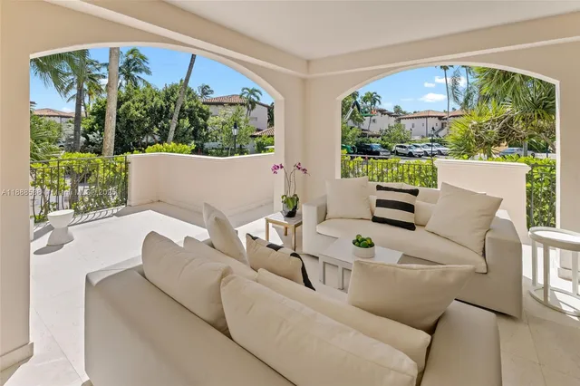 $4,500,000 | 19216 Fisher Island Drive, Unit 19216, Miami Beach, FL 33109