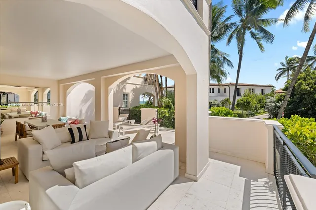 $4,500,000 | 19216 Fisher Island Drive, Unit 19216, Miami Beach, FL 33109