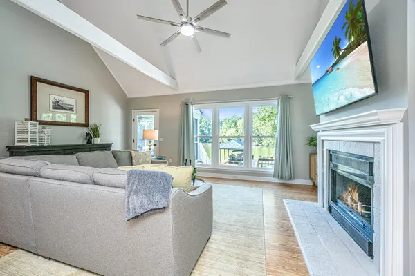 $575,000 | 1075 Chapel Branch Road, Santee, SC 29142