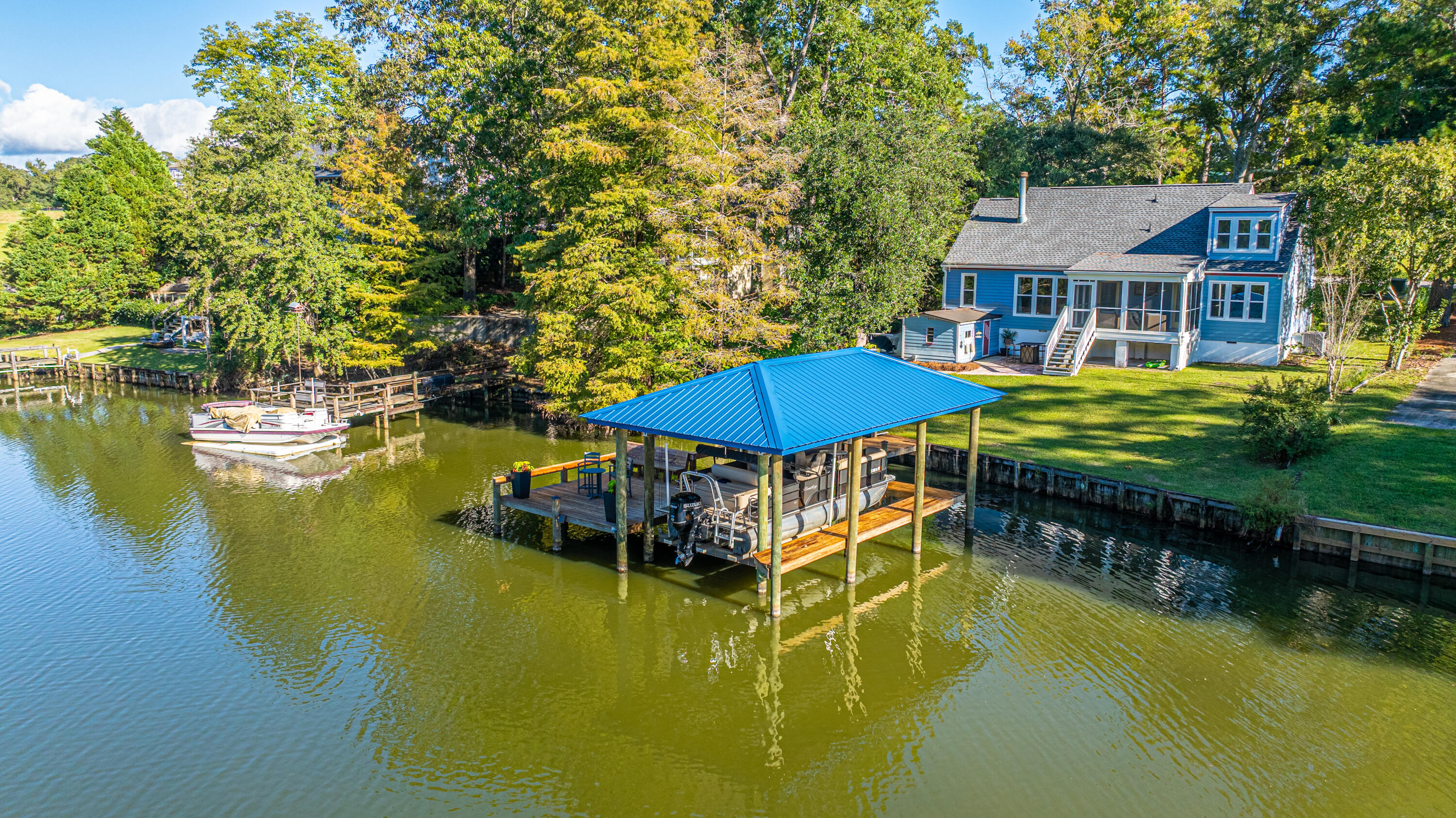 1075 Chapel Branch Road Santee, SC 29142 - Photo 31 of 35 Boat Lift