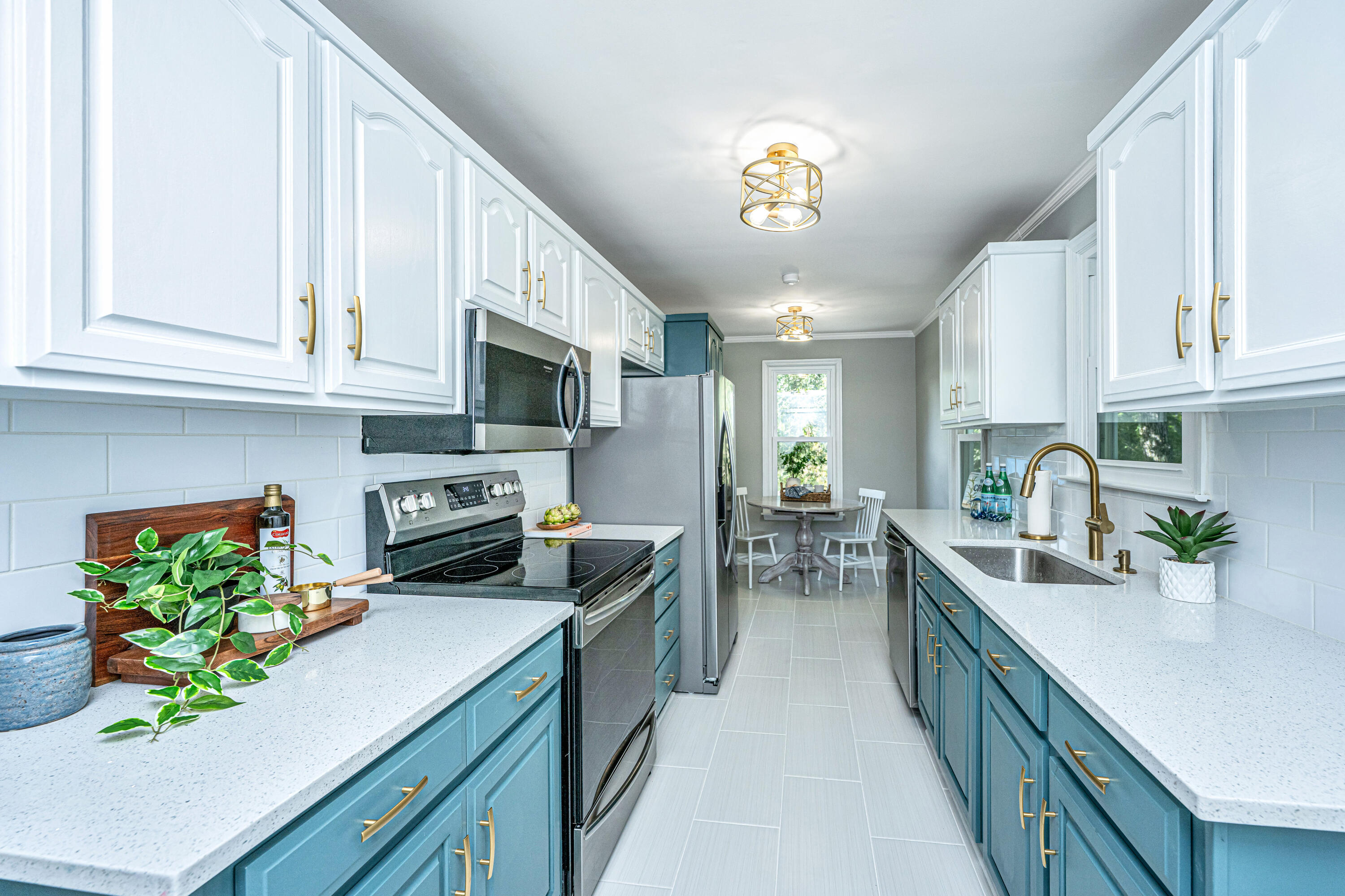 1075 Chapel Branch Road Santee, SC 29142 - Photo 8 of 35 Kitchen