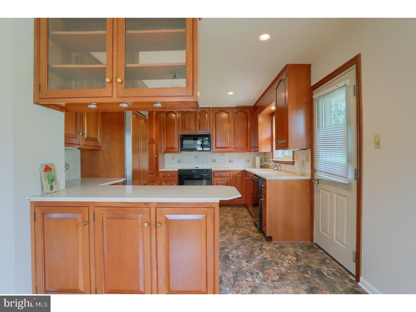 3012 Curtis Road Reading, PA 19608 - Photo 12 of 25