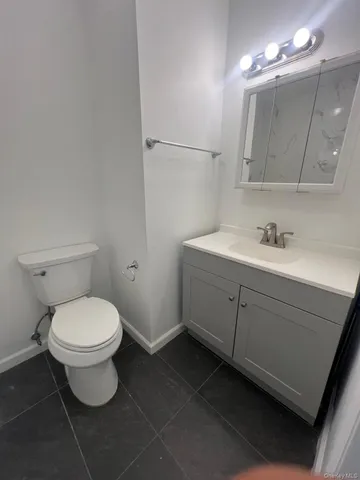 $2,800 | 97 Elm Street, Unit 3E, Yonkers, NY 10701