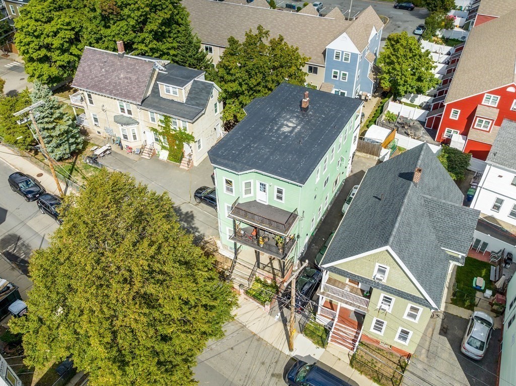 35-37 Radcliffe Road Somerville, MA 02145 - Photo 2 of 27 Gallery Image 2