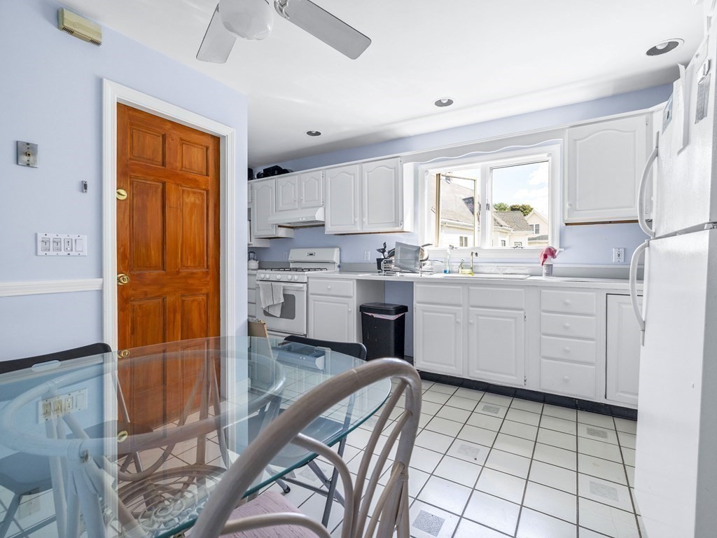 35-37 Radcliffe Road Somerville, MA 02145 - Photo 7 of 27 Gallery Image 7
