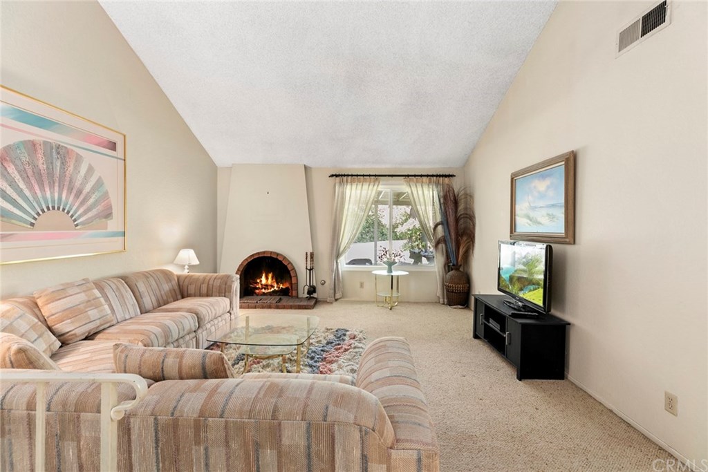 4051 La Concetta Drive Yorba Linda, CA 92886 - Photo 9 of 28