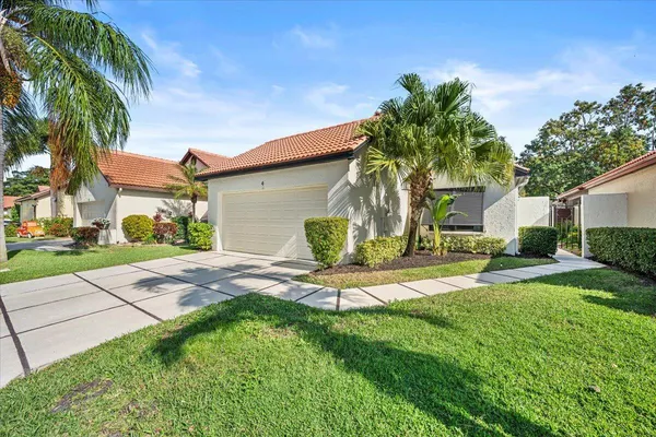 $3,500 | 4 Ironwood Way North, Palm Beach Gardens, FL 33418