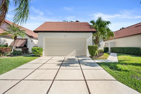 $3,500 | 4 Ironwood Way North, Palm Beach Gardens, FL 33418