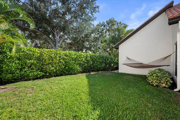 $3,500 | 4 Ironwood Way North, Palm Beach Gardens, FL 33418