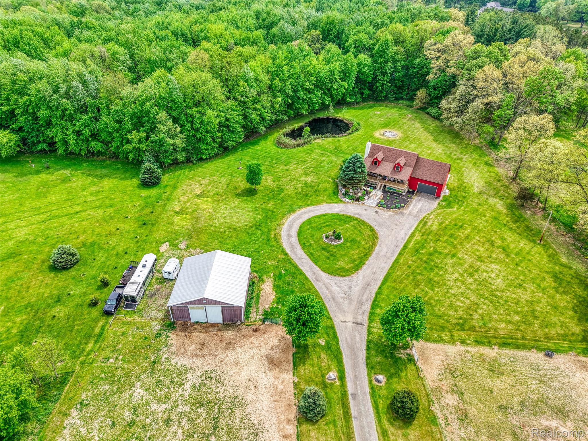 2500 East Jones Road Howell, MI 48855 - Photo 27 of 43 DJI_20260518150124_0041_D_8 - Copy.jpg