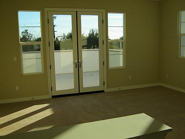 940 Bluejack Road Encinitas, CA 92024 - Photo 8 of 23 Gallery Image 8