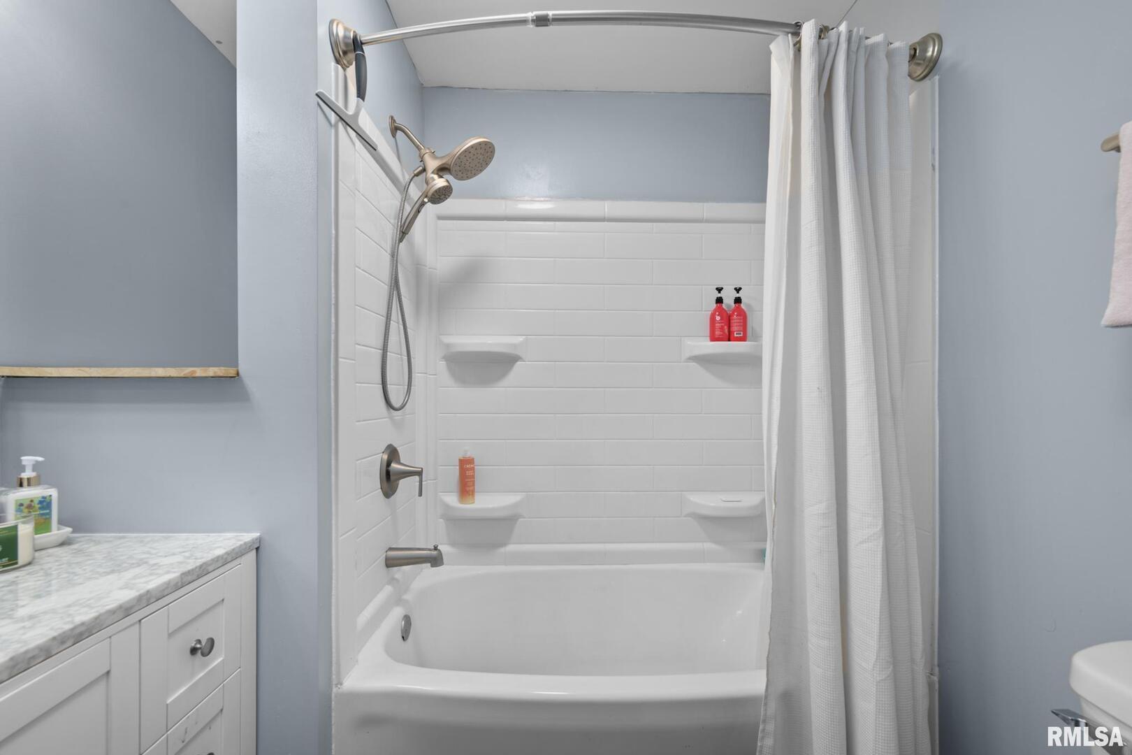 406 234th Street Aledo, IL 61231 - Photo 20 of 26