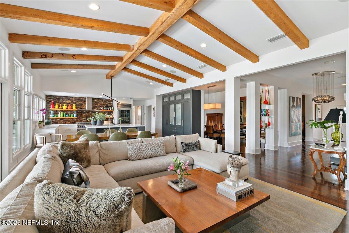531 Lake Road Ponte Vedra Beach, FL 32082 - Photo 18 of 75 18-Family Room