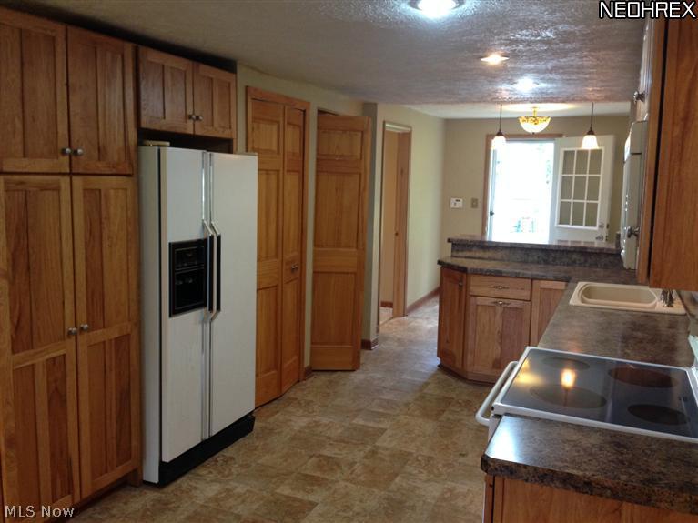 3829 Riblett Road Youngstown, OH 44515 - Photo 6 of 25 Gallery Image 6
