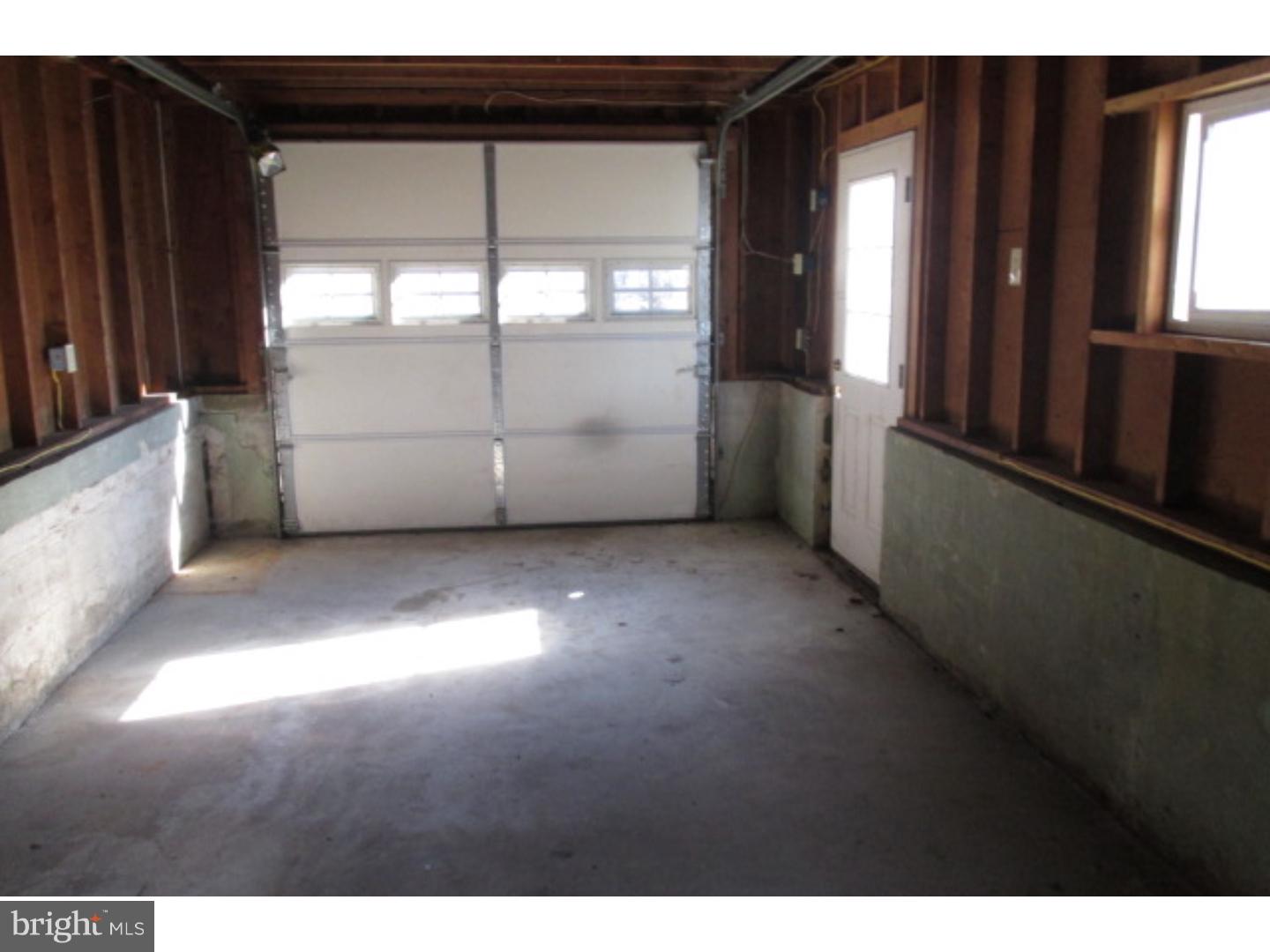 168 Jefferson Road Pennsville, NJ 08070 - Photo 4 of 15 Gallery Image 4