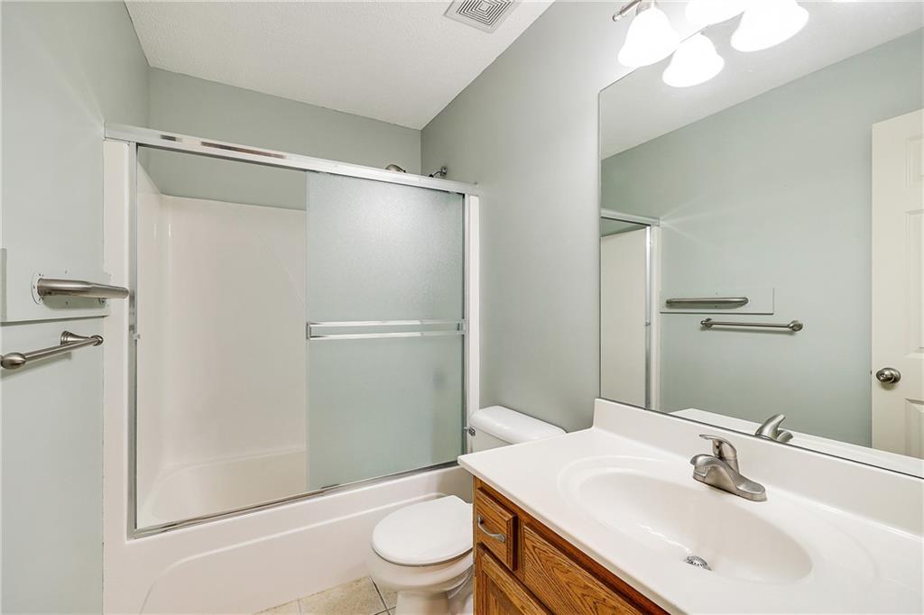 701 Homeland Buckner, MO 64016 - Photo 12 of 31