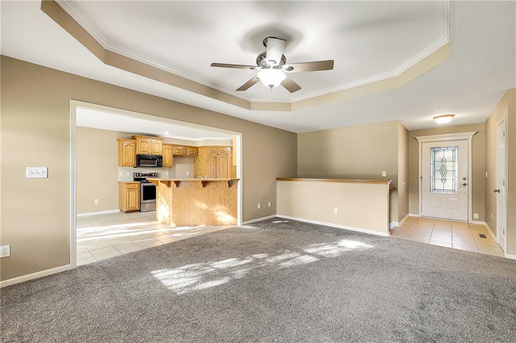 701 Homeland Buckner, MO 64016 - Photo 3 of 31