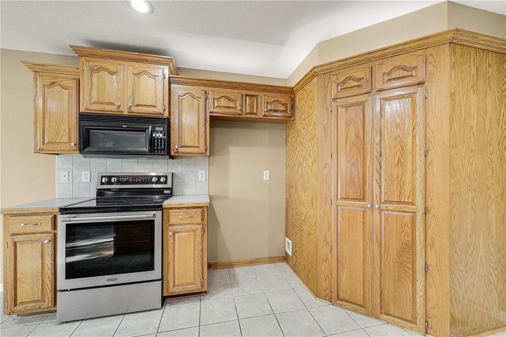 701 Homeland Buckner, MO 64016 - Photo 9 of 31