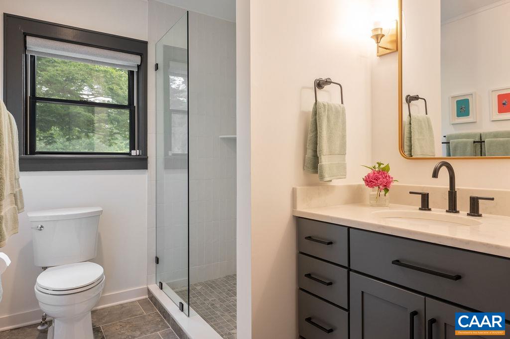 3991 Carters Mountain Road Charlottesville, VA 22902 - Photo 19 of 61 Main level full bath